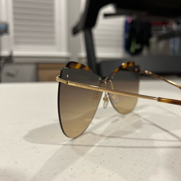 Marc Jacobs Marc 103 S J5GGG Sunglasses (Brown) - Picture 5 of 8